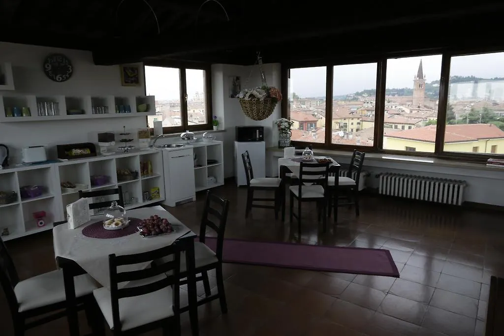 فندق مبيت وإفطار فيرونا B&B Aurelia إيطاليا