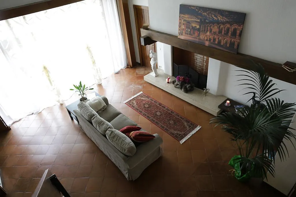 B&B Aurelia Verona Bed & Breakfast
